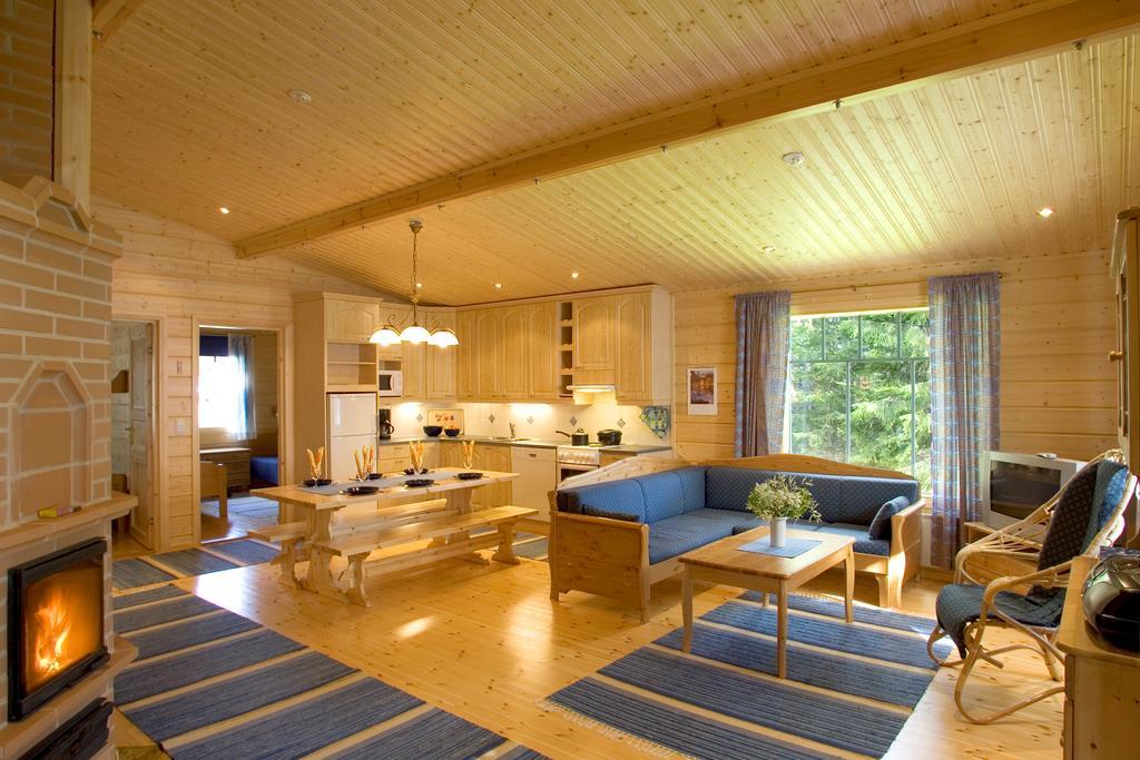 Loikansaari Lomamoekit Holiday Cottages Kallislahti Exterior photo